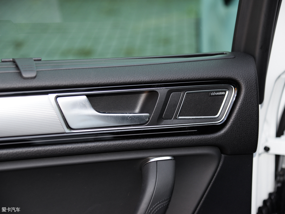 2016;J 3.0 TSI R-Line