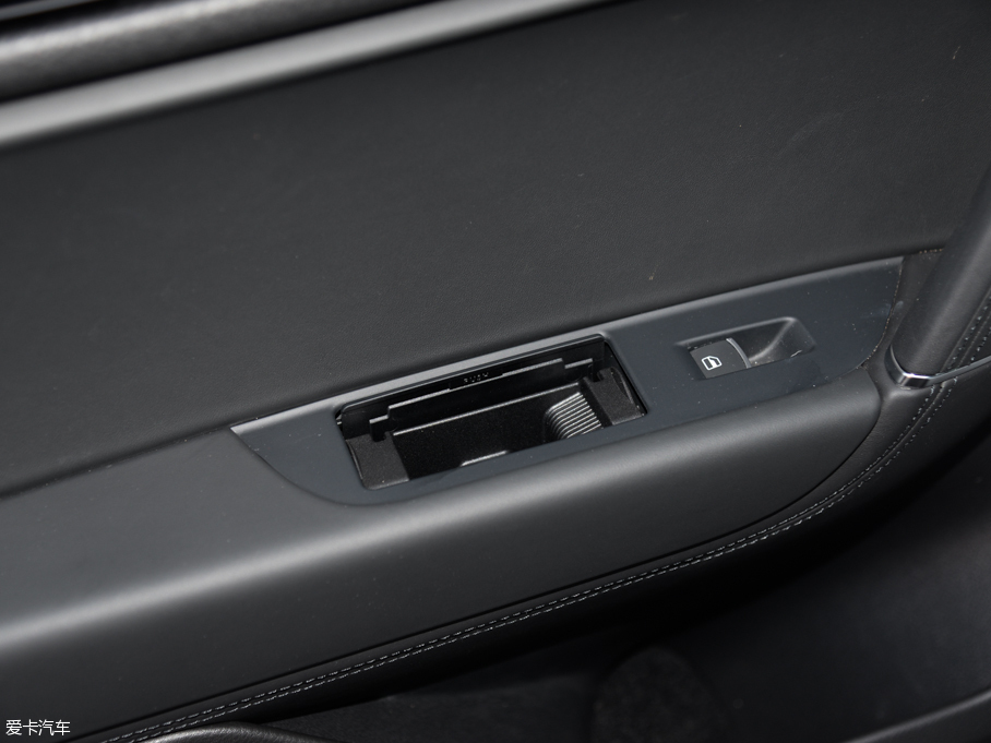 2016;J 3.0 TSI R-Line