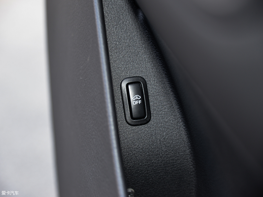 2016;J 3.0 TSI R-Line