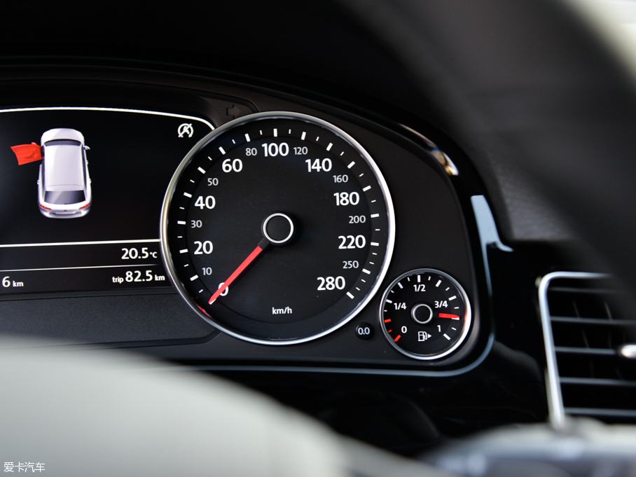 2016;J 3.0 TSI R-Line