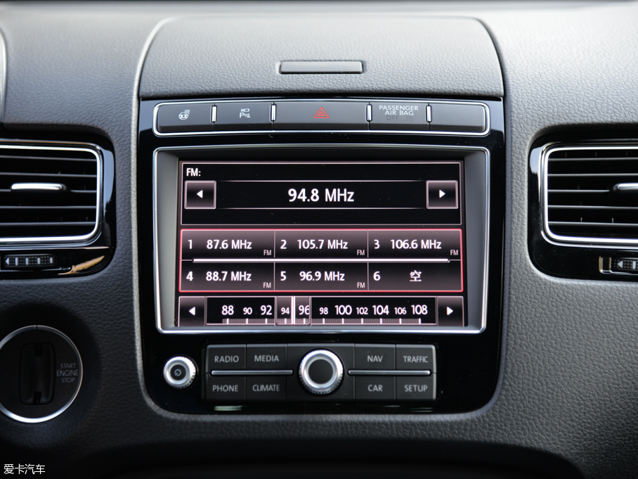 2016;J 3.0 TSI R-Line