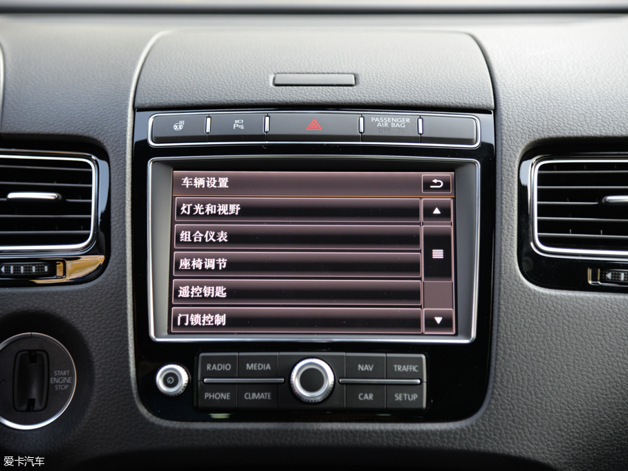 2016;J 3.0 TSI R-Line