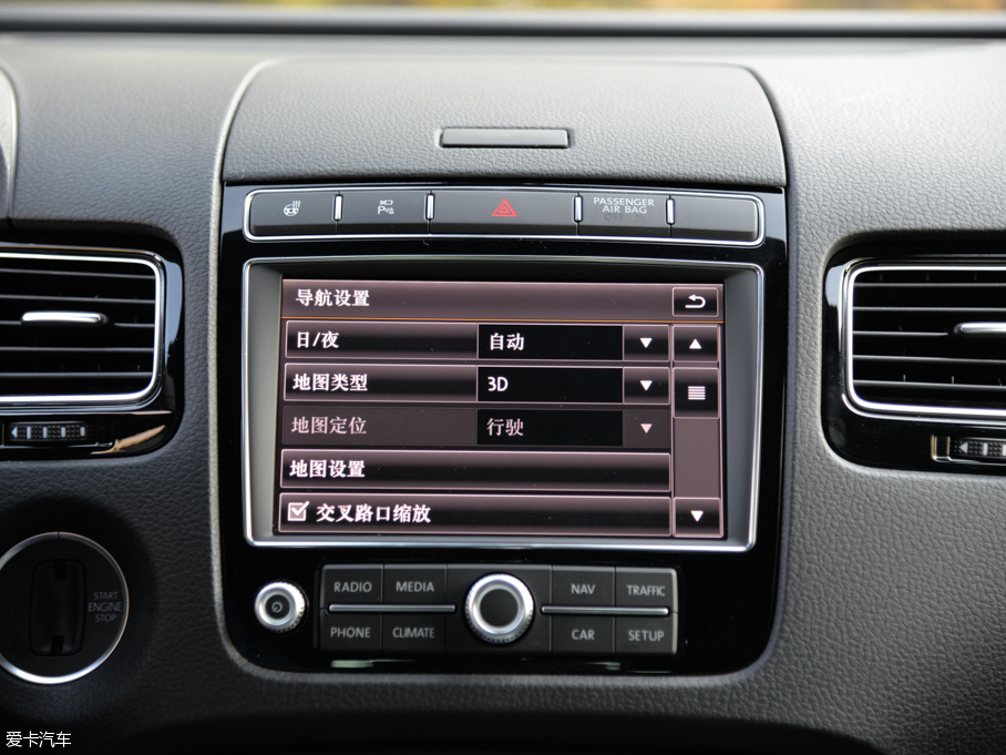 2016;J 3.0 TSI R-Line