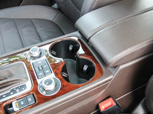 2016款3.0 TSI 标配型 空间座椅