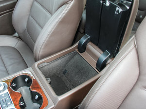 2016款3.0 TSI 标配型 空间座椅
