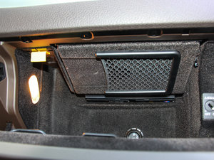 2016款3.0 TSI 标配型 空间座椅