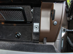 2016款3.0 TSI 标配型 空间座椅