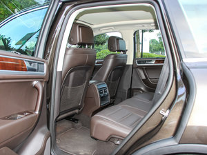 2016款3.0 TSI 标配型 后排空间