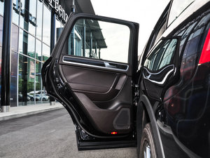 20163.0 TSI R-Line ܇T