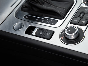 20163.0 TSI R-Line v܇Ƅ