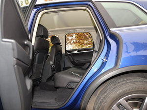 2016款3.0 TSI 高配型 后排空间
