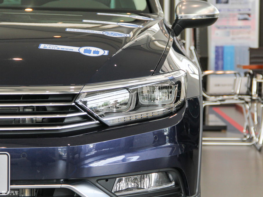 2016ε 380TSI Premium vа