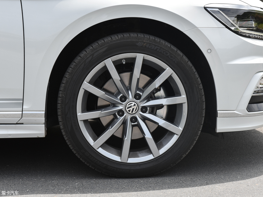 2016ε 380TSI R-Line