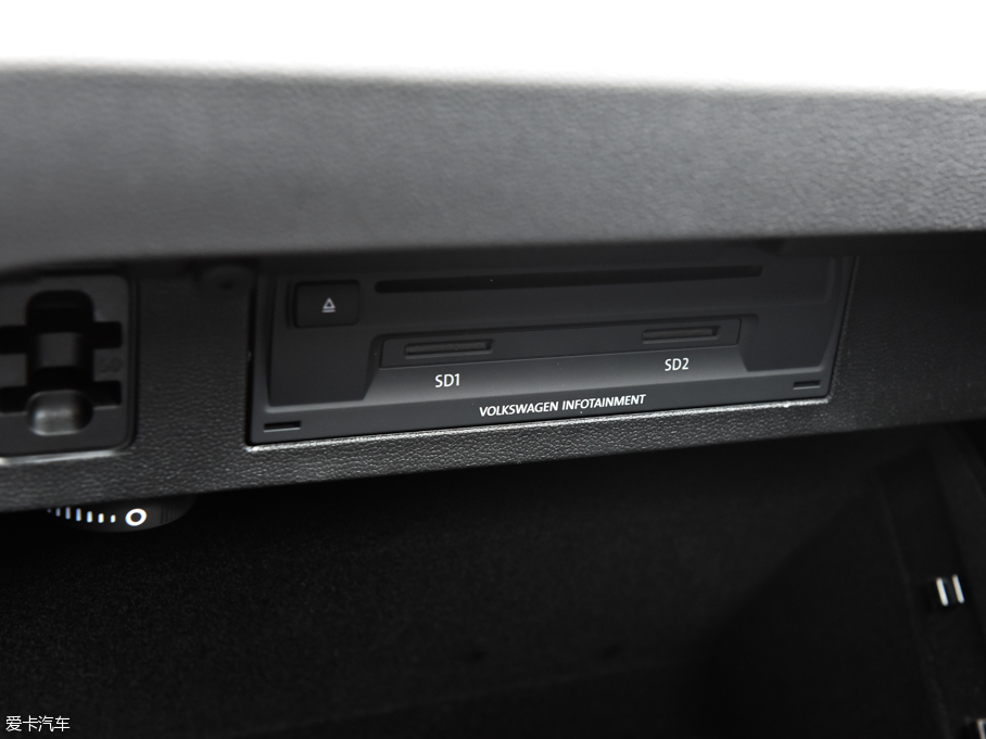 2016ε 380TSI R-Line