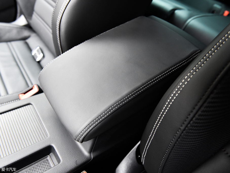 2016ε 380TSI (q)R-Line