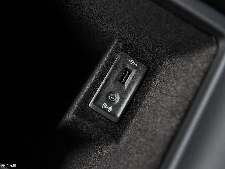 2016ε 380TSI (q)R-Line