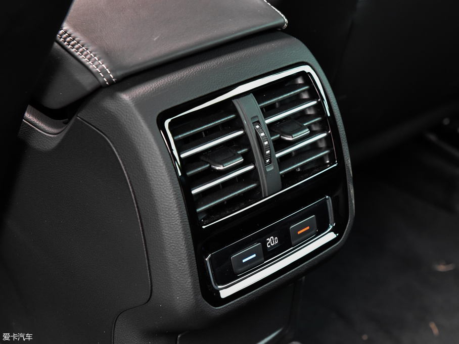 2016ε 380TSI R-Line