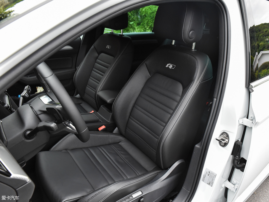 2016ε 380TSI R-Line