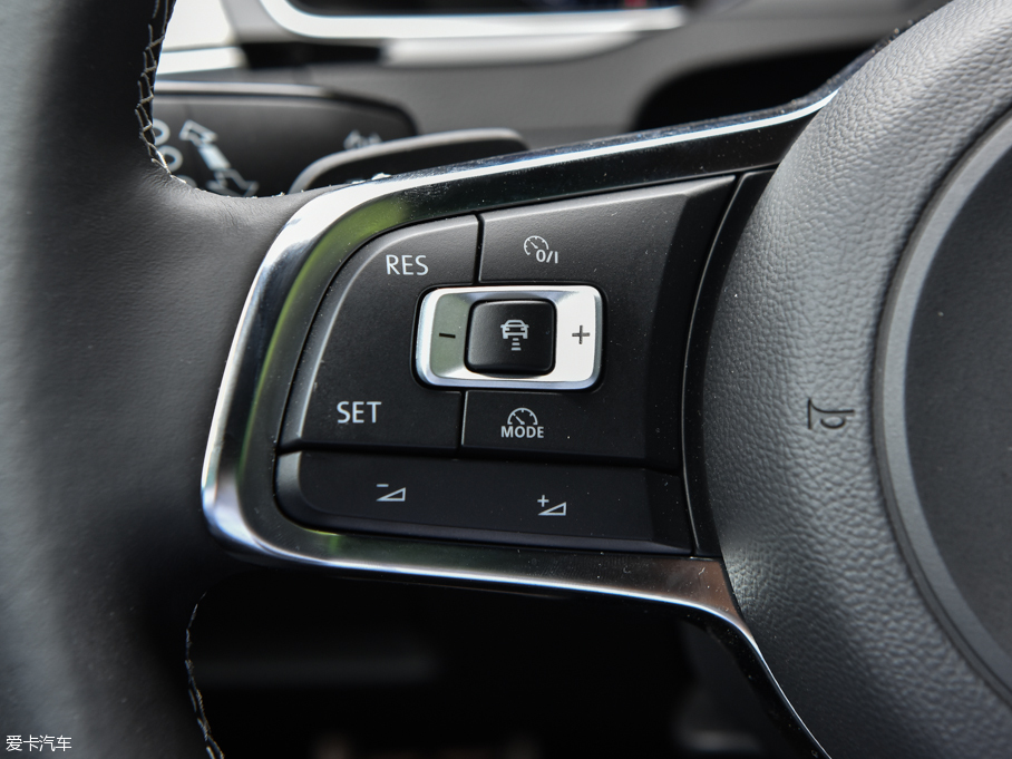 2016ε 380TSI R-Line