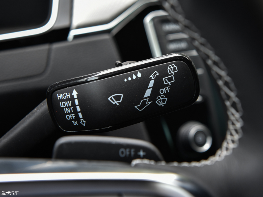 2016ε 380TSI R-Line