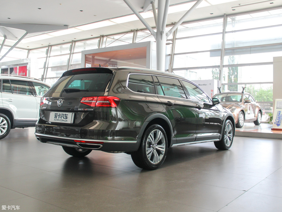 2016ε 380TSI Unlimited а