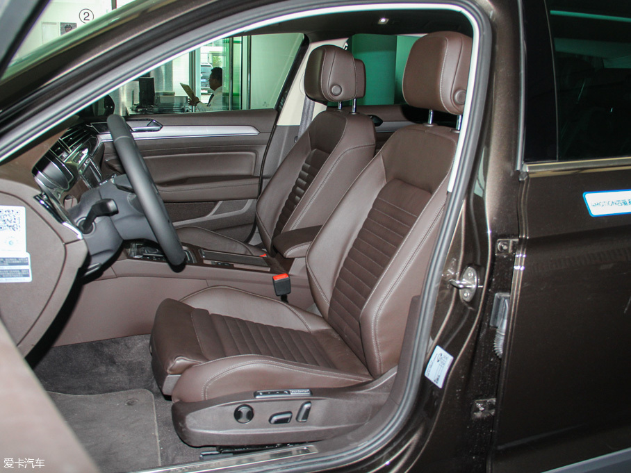 2016ε 380TSI Unlimited а