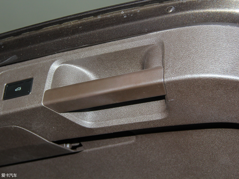 2016ε 380TSI Unlimited а