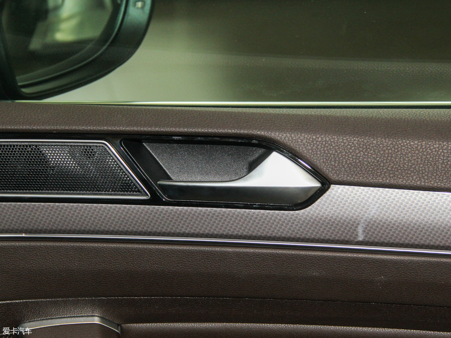 2016ε 380TSI Unlimited а