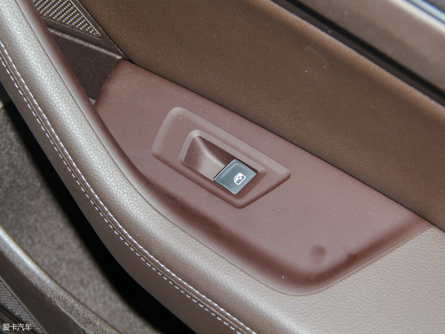 2016ε 380TSI Unlimited а