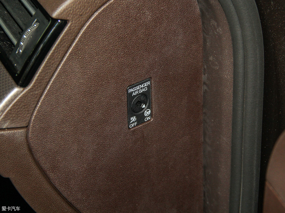 2016ε 380TSI Unlimited а