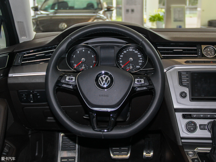 2016ε 380TSI Unlimited а