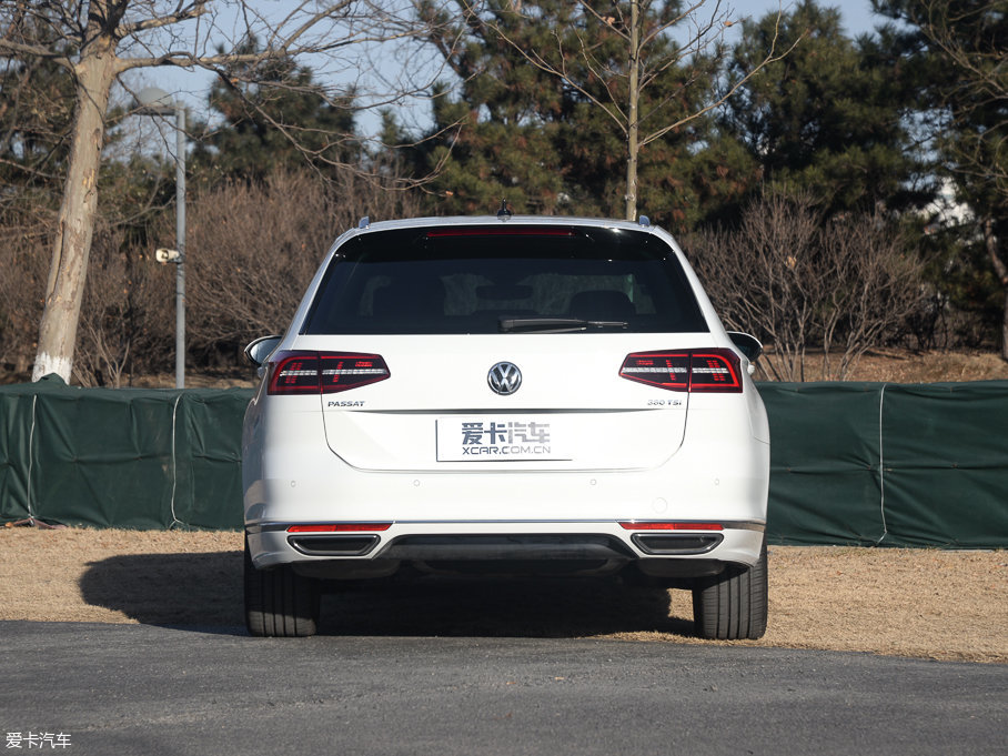 2016ε 380TSI (q)R-Line