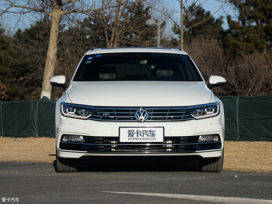 2016ε 380TSI R-Line