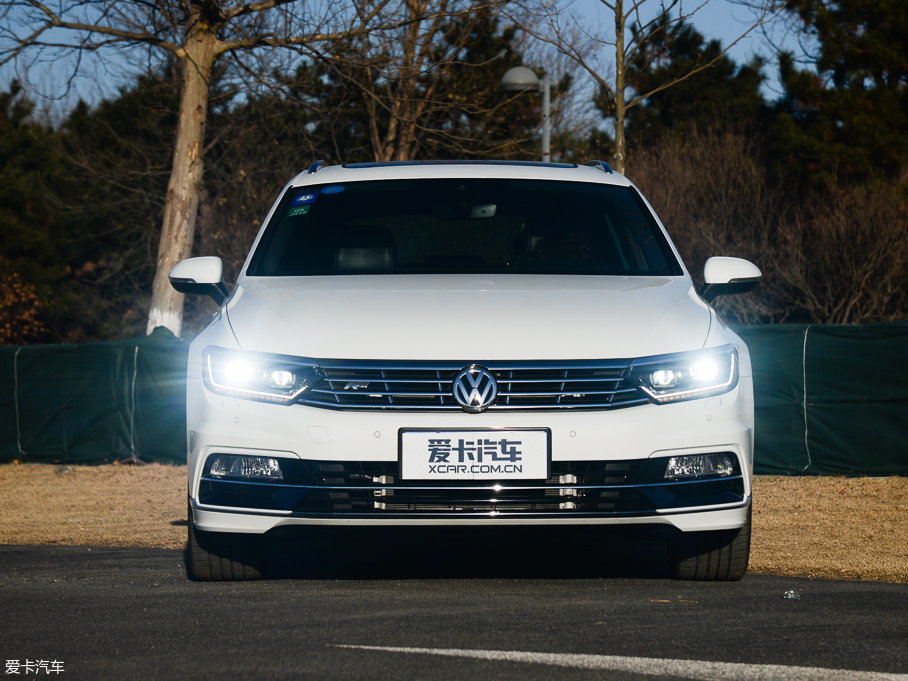 2016ε 380TSI R-Line