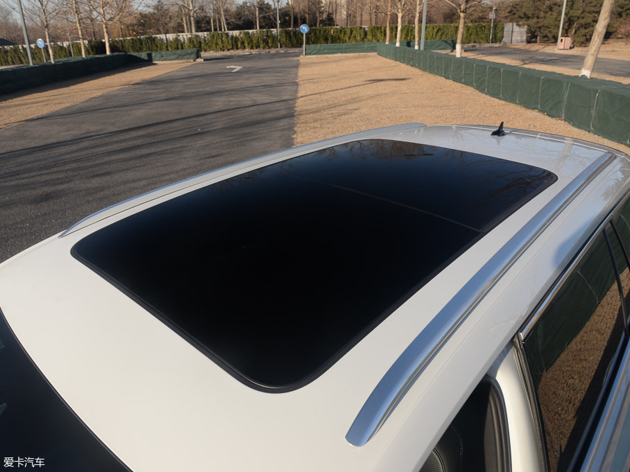 2016ε 380TSI R-Line