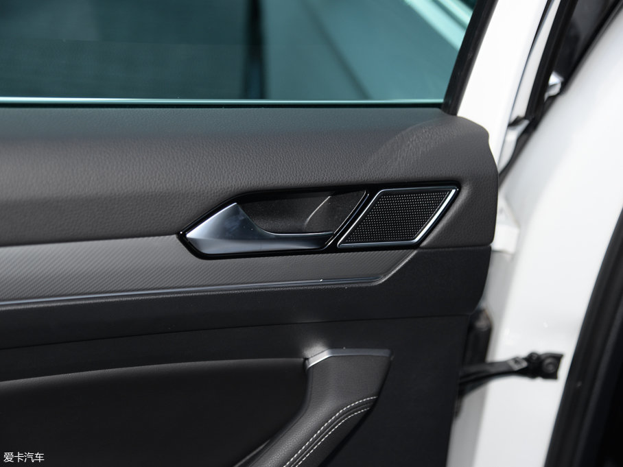 2016ε 380TSI (q)R-Line