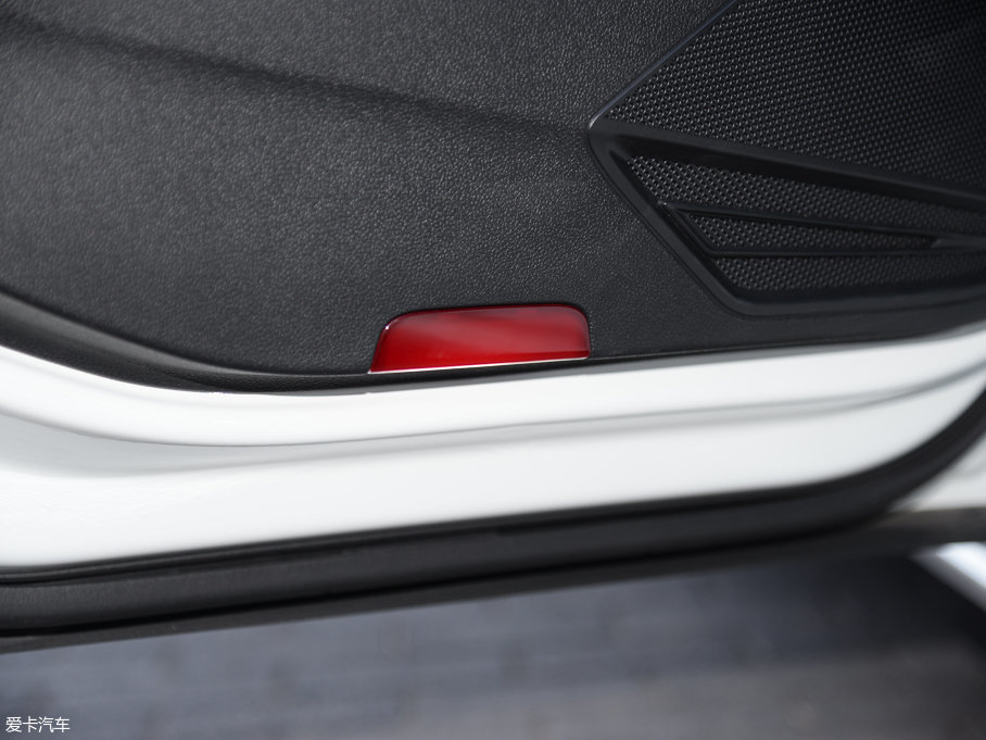 2016ε 380TSI R-Line