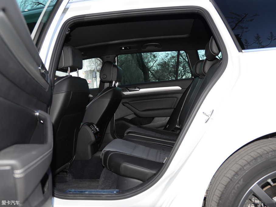 2016ε 380TSI R-Line