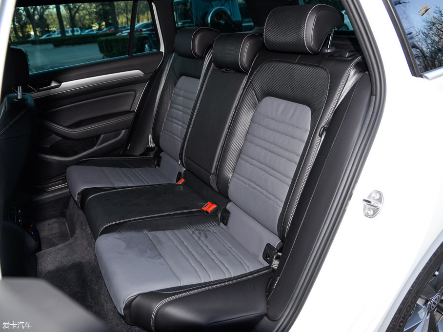 2016ε 380TSI (q)R-Line