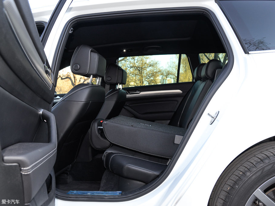 2016ε 380TSI R-Line