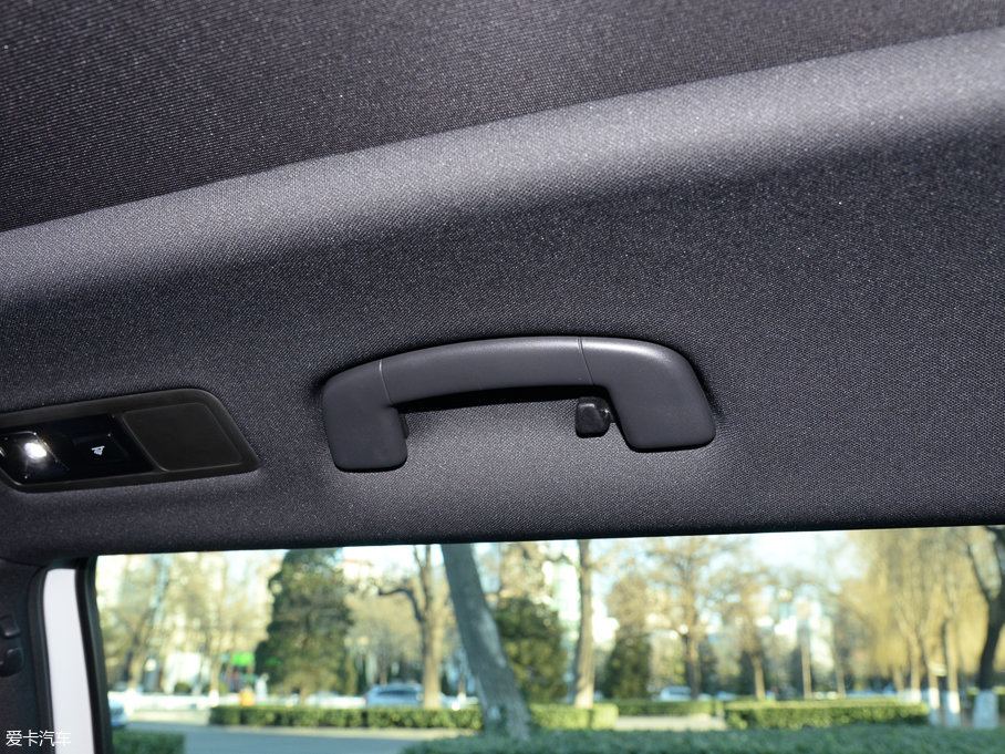 2016ε 380TSI R-Line