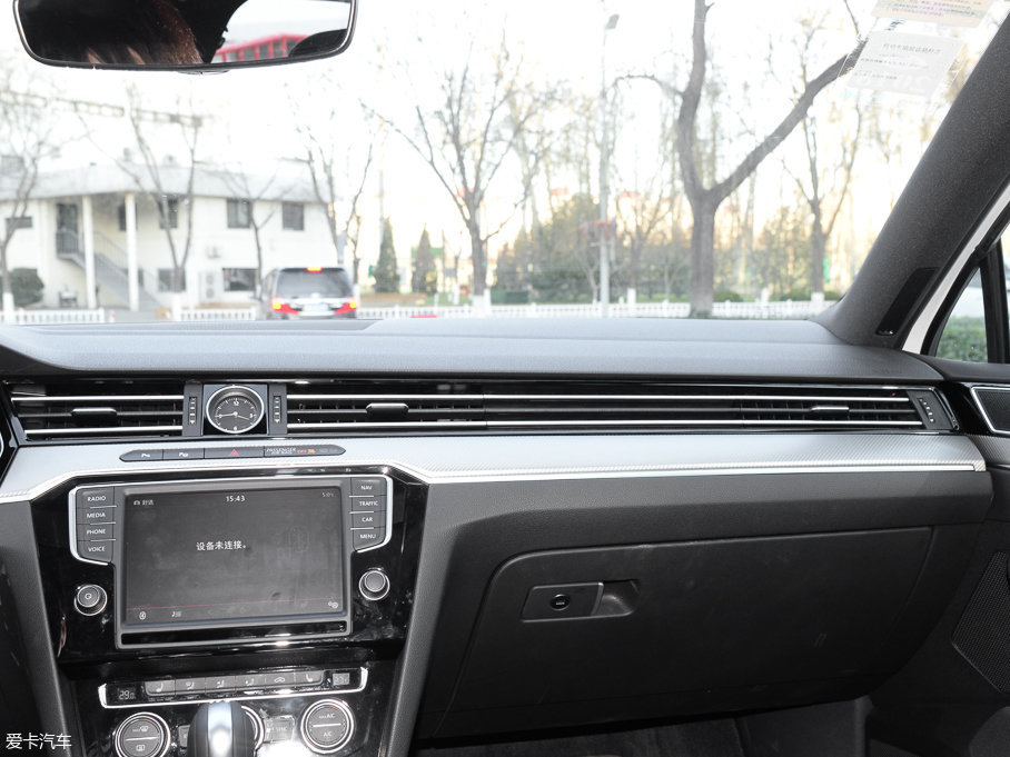 2016ε 380TSI (q)R-Line