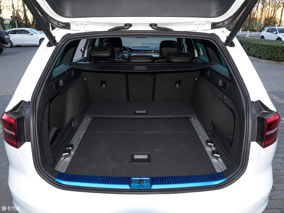 2016ε 380TSI R-Line