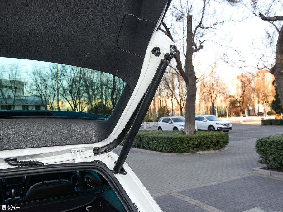 2016ε 380TSI R-Line