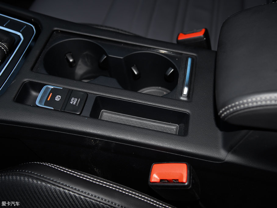 2016ε 380TSI R-Line