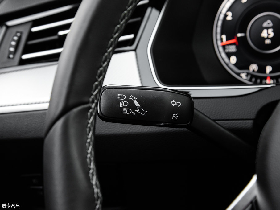 2016ε 380TSI R-Line