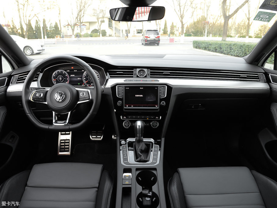 2016ε 380TSI (q)R-Line