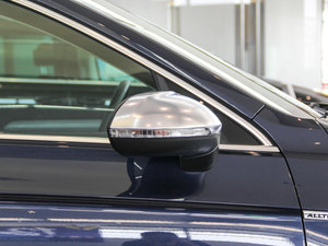 2016380TSI Premium vа (ji)^