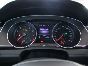 2016款380TSI Premium 四驱纵行版 仪表