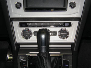 2016380TSI Premium vа {{